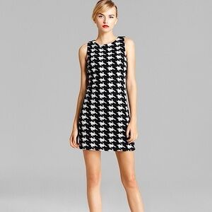 Alice & Olivia Black & White Houndstooth Dress Size 8 Wool Blend Sleeveless
